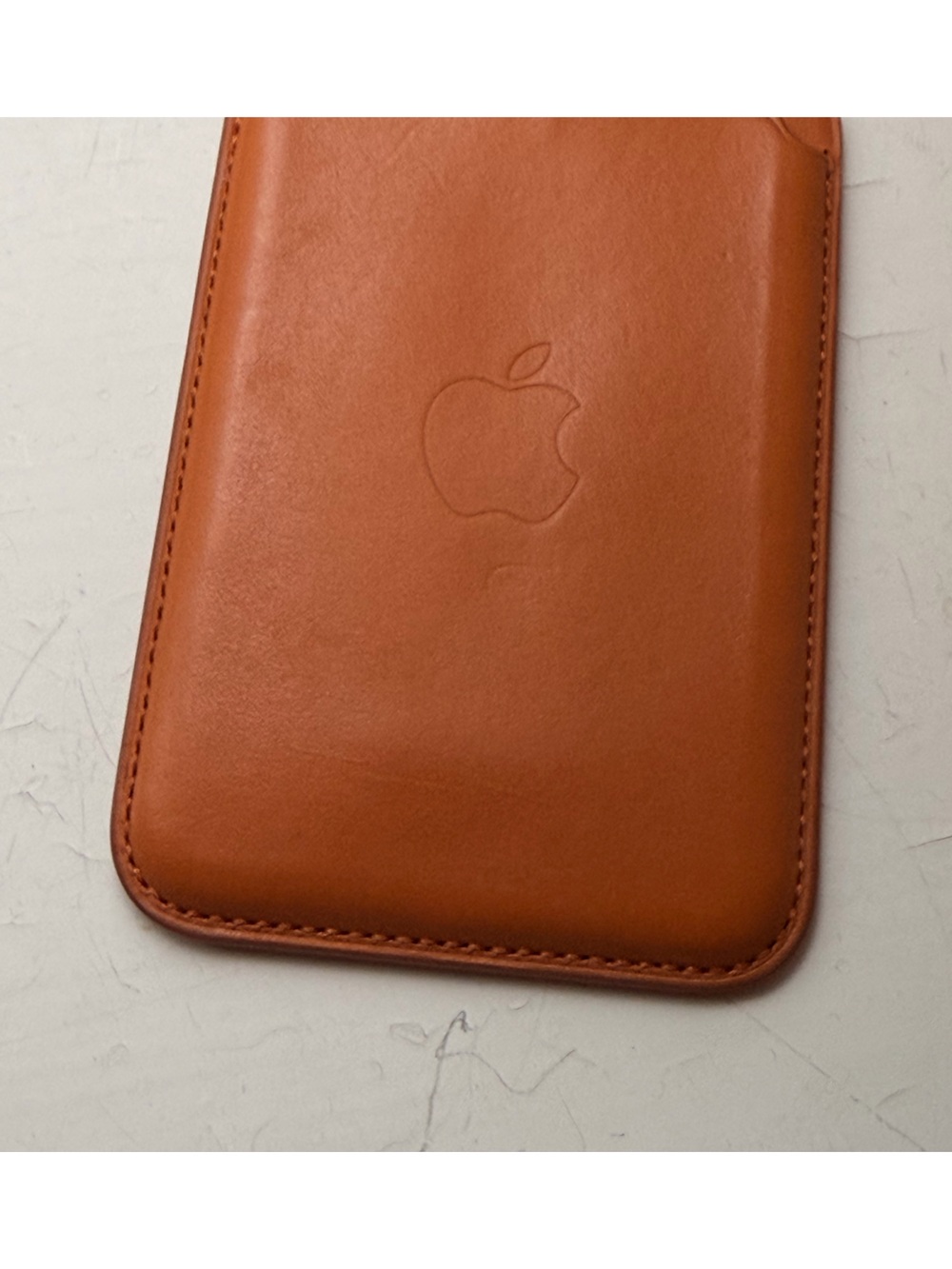 Apple - iPhone Leather Wallet with MagSafe - saddle